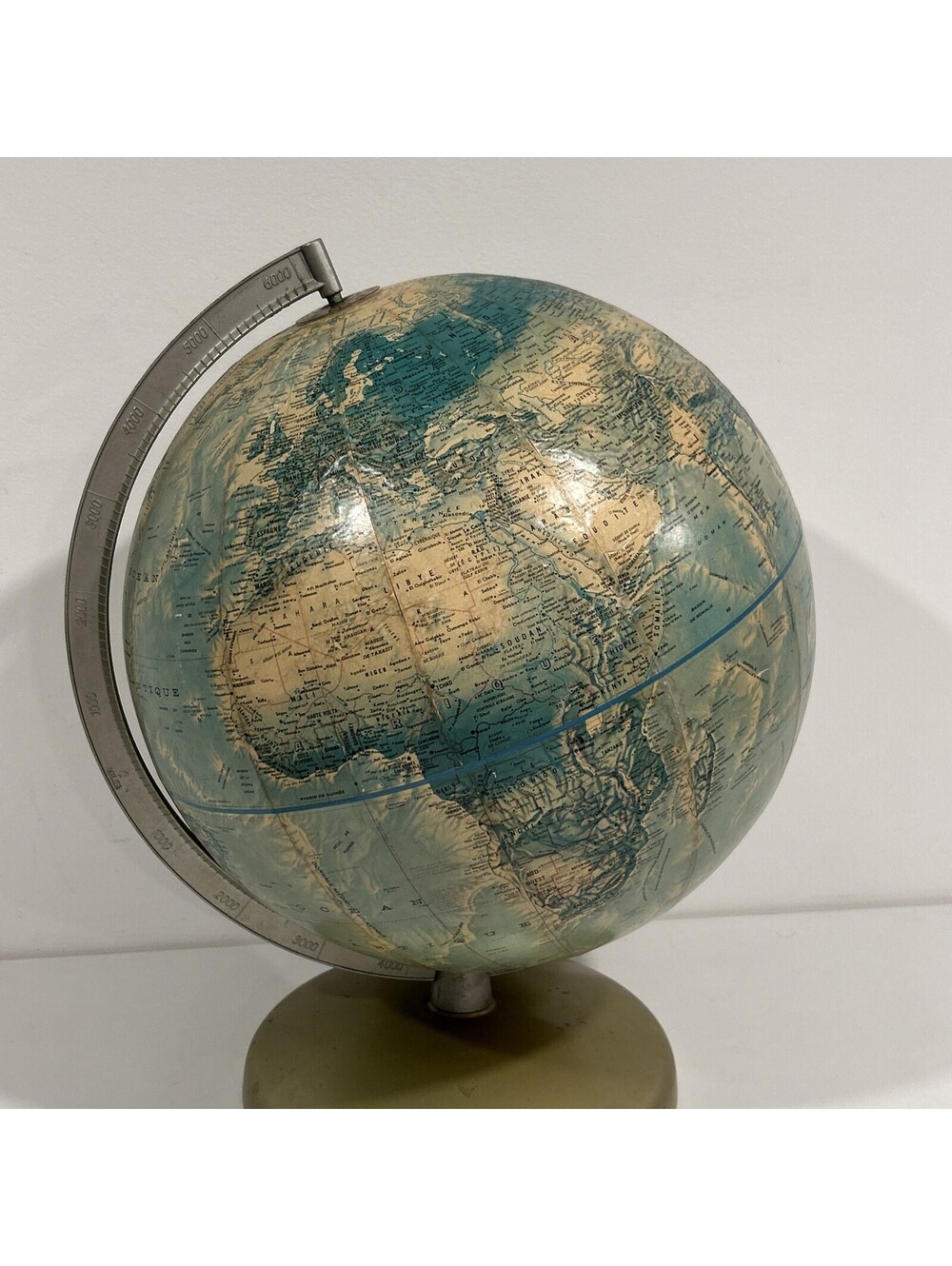Vintage Rand McNally 12” World Portrait Globe Raised Relief Rotating Map USA - Picture 2 of 4